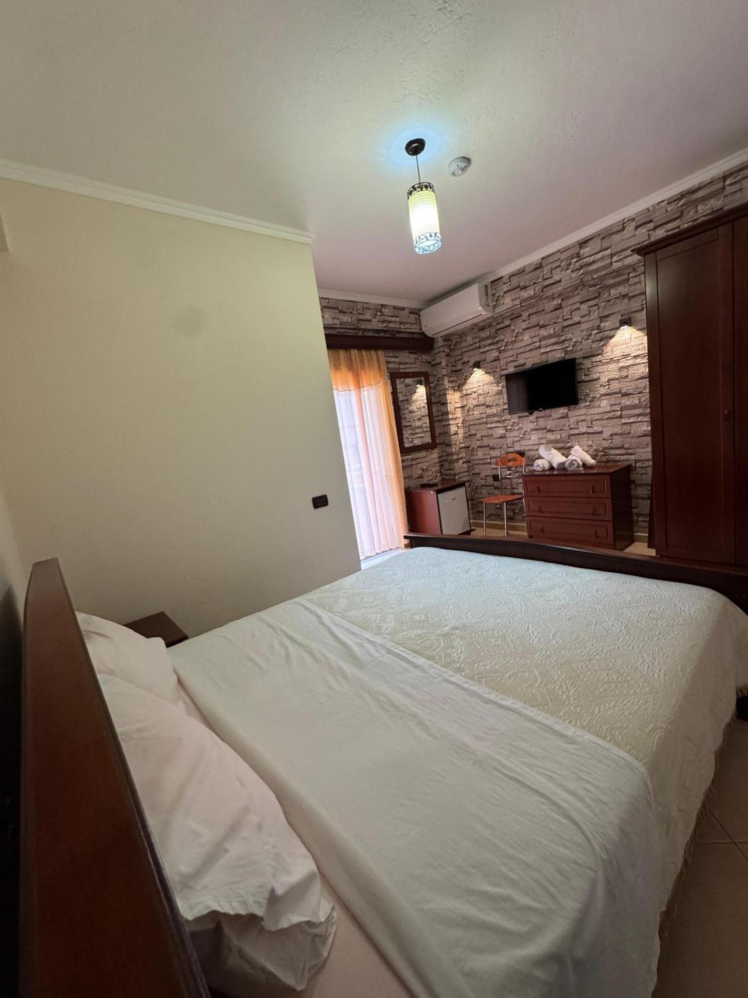 Hotel Restorant Leza Lin Luaran gambar